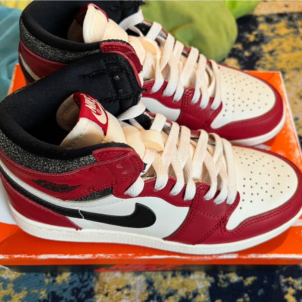 Jordan 1 retro high OG ‘Chicago lost & found’